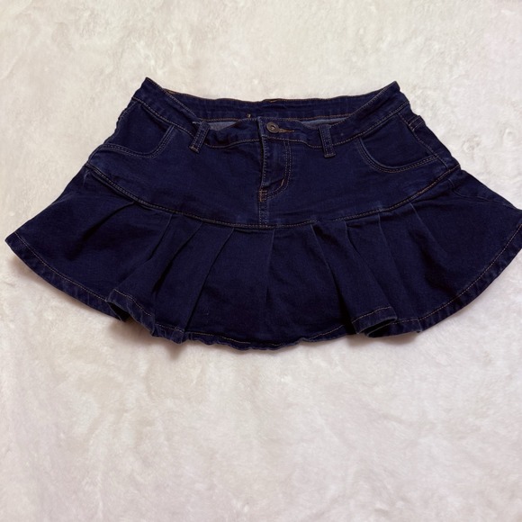 The Unbranded Brand Dresses & Skirts - Blue Denim Mini Skirt with Ruffled Hem and Built-In Shorts Size Medium